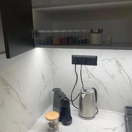Apartman Your 8 *